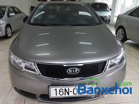 Cần bán lại xe Kia Forte sản xuất 2009, màu xám, 525 triệu