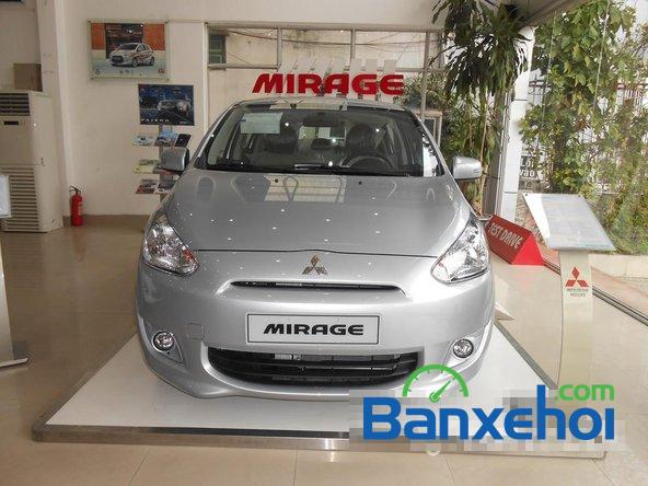 Bán xe Mitsubishi Mirage 2014 mới màu bạc