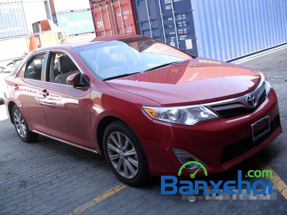 Bán xe Toyota Camry XLE đời 2014, màu đỏ