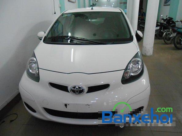 Bán ô tô Toyota Aygo đời 2011, màu trắng đã đi 40000 km, giá chỉ 470 triệu