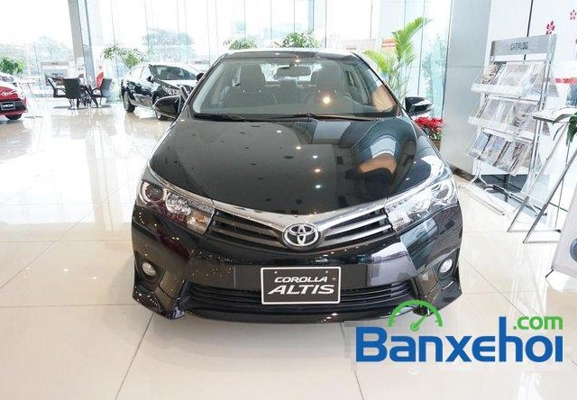 Cần bán xe Toyota Corolla altis 2.0 AT năm 2015, màu đen, 954 triệu