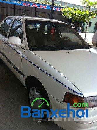 Cần bán lại xe Mazda 323 đời 1995, màu trắng, 95 triệu