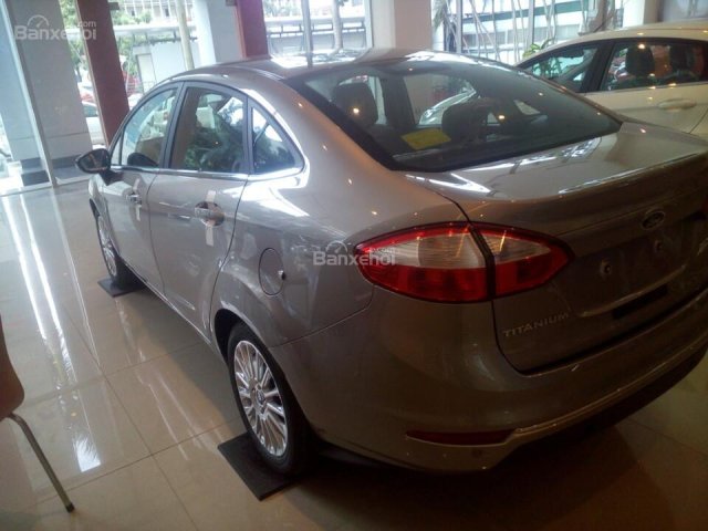 Bán Ford Fiesta 1.5 Titanium đời 2017, đủ màu giao xe luôn, giá 490 triệu, tặng 1 năm BH cùng phụ kiện