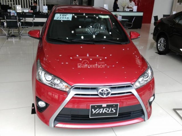 Yaris 1.3G 2015 màu đỏ, Toyota Giải Phóng cam kết giá tốt nhất