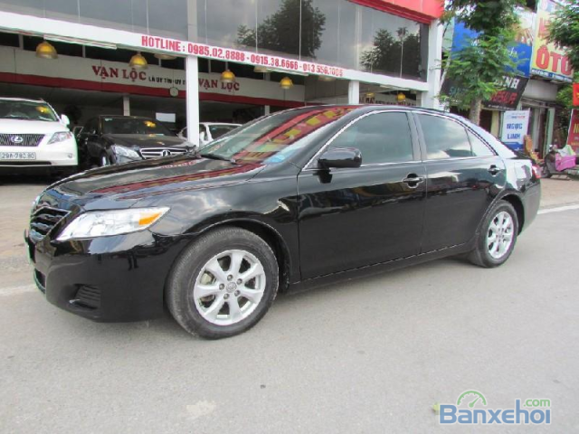 Bán xe Toyota Camry LE 2.5L 2010, ghế điện, camera lùi, màu sơn đen / nội thất da màu kem