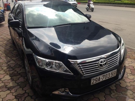 Cần bán nhanh Camry 2.5 G 2013 mới 99%