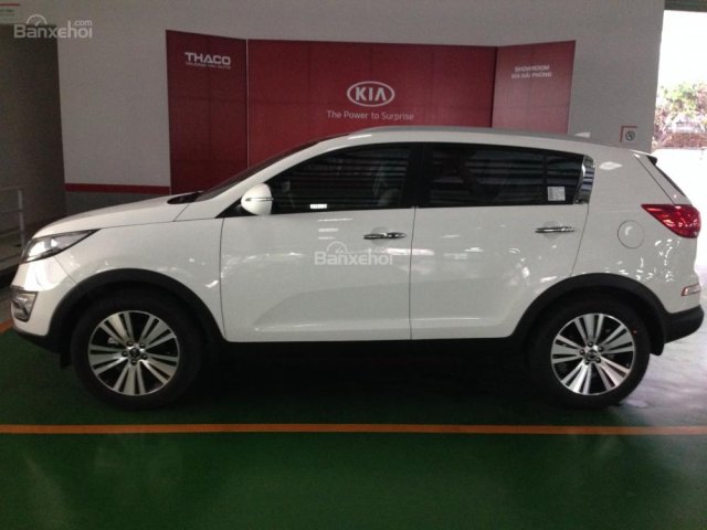 Bán xe Kia Sportage đời 2015, màu trắng, nhập khẩu chính hãng, giá 835tr