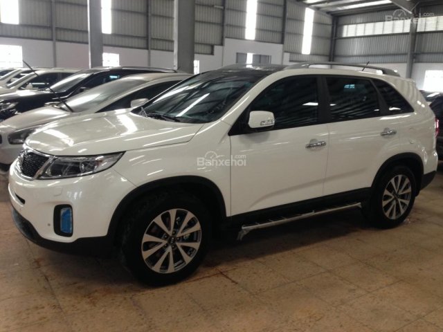 Bán ô tô Kia New Sorento đời 2015, màu trắng, giá tốt, hỗ trợ rtrar góp 70% giá trị xe