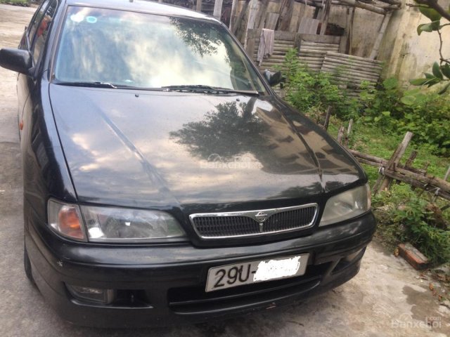 Cần bán xe Nissan Bluebird GXE đời 1999, màu đen, nhập khẩu nguyên chiếc