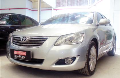 Toyota Camry đời 2007, màu bạc cần bán