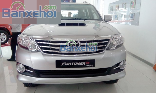 Bán xe Toyota Fortuner đời 2015, giá chỉ 947 triệu nhanh tay liên hệ