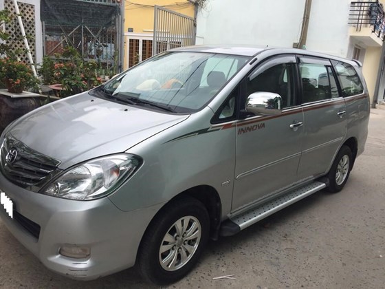 Bán Innova J 2007 lên 2009 G, màu bạc, xe gia đình đang sử dụng nên bảo quản rất kỹ