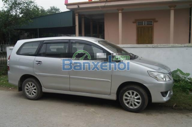 Bán xe Innova G, số tự động, đăng ký cuối năm 2012