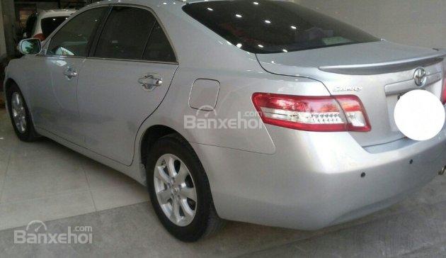 Bán ô tô Toyota Camry năm 2010, màu bạc, nhập khẩu chính hãng