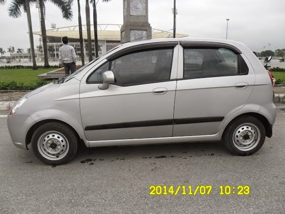 Xe Chevrolet Spark Van 2009 cũ màu ghi bạc còn đẹp, đã đi 70.000 km