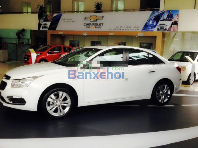 Bán ô tô Chevrolet Cruze, màu trắng, trong nước, đại lý bán