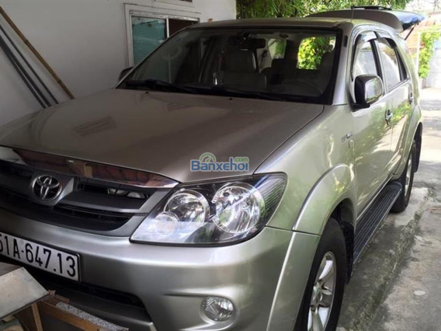 Em bán xe Fortuner 2008 máy xăng 2.7 2 cầu 4WD số tự động