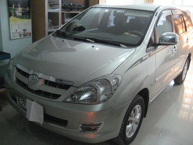 Bán xe Innova G tháng 5/2008, màu ghi bạc, mới 95%, chạy được 52000km