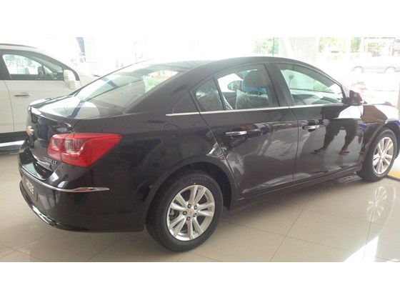 Xe Chevrolet Cruze đời 2015, màu đen, xe nhập, giá 572tr