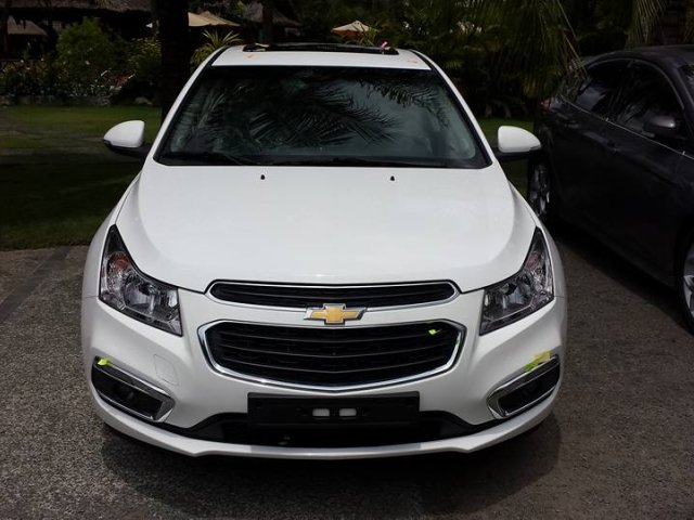 Chevrolet Cruze 1.8L LTZ - AT 679 triệu tặng dán phim 3M 5 món phụ kiện