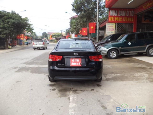 Bán xe Kia Cerato đời 2011, máy móc nguyên bản, còn rất mới, xe đi không đâm đụng không ngập nước, hồ sơ xe đầy đủ