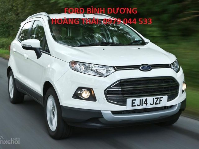 Bán xe Ford EcoSport Titanium đời 2015, màu trắng, giá bán 681tr