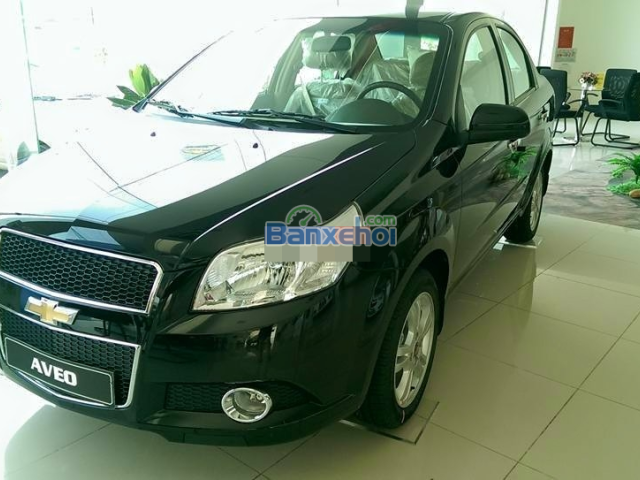 Bán xe ô tô Chevrolet Aveo số sàn 2015 giá tốt nhất Hà Nội