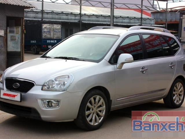 Cần bán lại xe Kia Carens SX 2.0AT đời 2011, màu bạc, số tự động