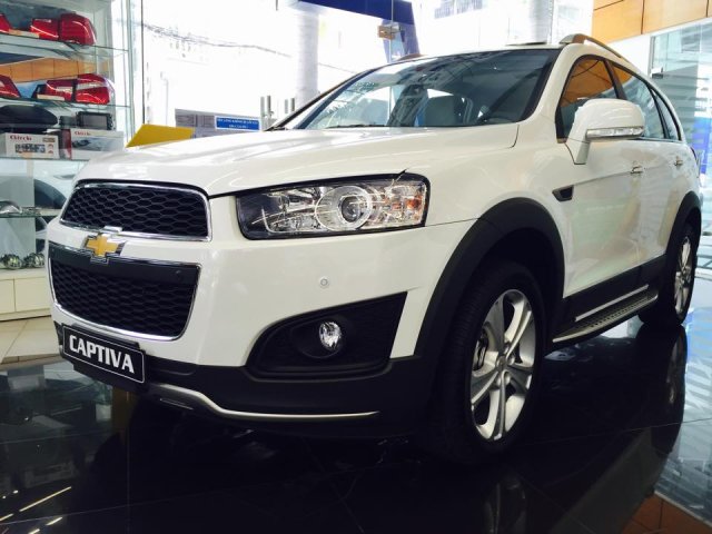 Chevrolet Captiva 2.4 LTZ - AT 949 triệu tặng dán phim 3m 5 món phụ kiện