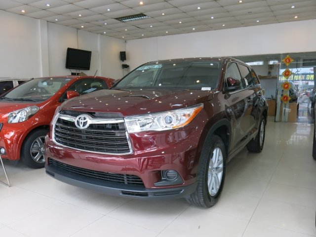 Toyota Highlander LE màu đỏ model 2015, xe mới 100%