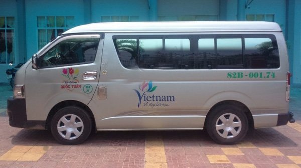 Cần bán Toyota Hiace 16 chỗ đời 2011. Gia đình sử dụng rất kỹ, không kinh doanh