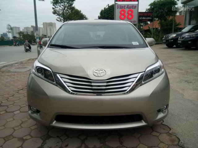 Bán xe Toyota Sienna Limited 3.5L 2016 màu vàng cát, giá cả cạnh tranh