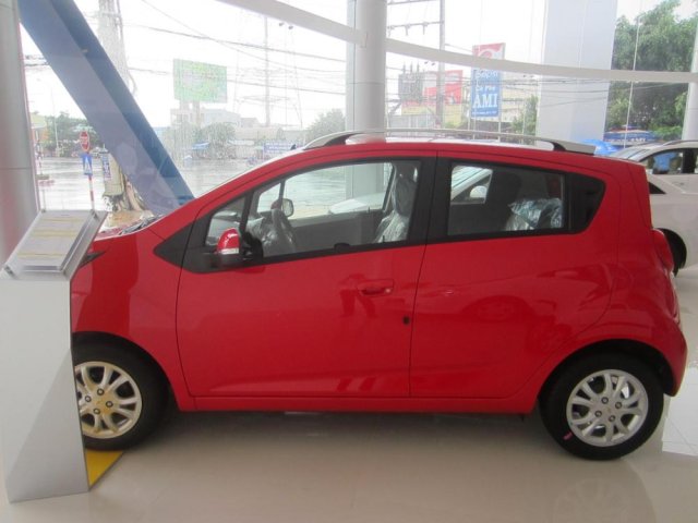 Chevrolet Spark LTZ 2014 nay chỉ còn 352 triệu trong tháng 12