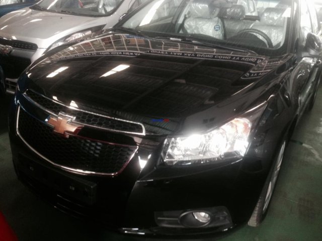 Chevrolet Cruze 2015, màu đen, giá 501tr