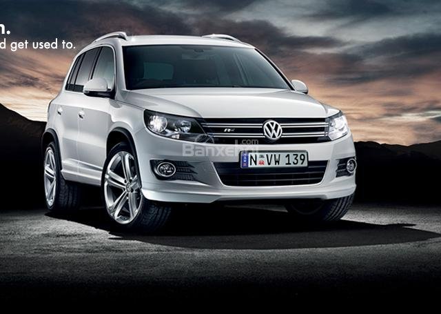 Cần bán xe Volkswagen Tiguan model 2016, màu bạc