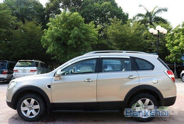 Bán ô tô Chevrolet Captiva sản xuất năm 2007, giá cực sốc