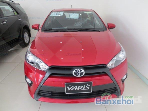 Toyota Yaris E, màu đỏ, nhập khẩu chính hãng