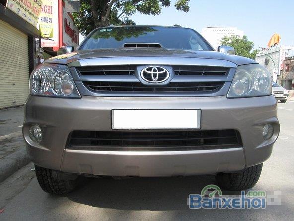 Bán ô tô Toyota Fortuner đời 2007, màu vàng cát, nhập khẩu Thái chính chủ