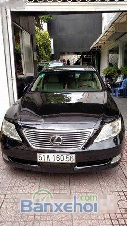 Xe Lexus LS 460 L 2007 cũ màu đen đang được bán