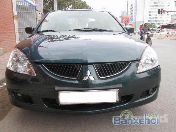 Cần bán lại xe Mitsubishi Lancer đời 2004 màu xanh, chính chủ