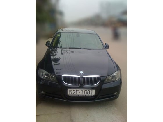 Cần bán gấp xe BMW 320i đời 2012, màu đen, nhập khẩu chính hãng