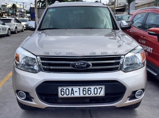 Xe Ford Everest đời 2014, màu hồng, 750 triệu