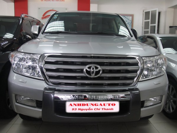 Bán Toyota Land Cruiser VX đời 2011, màu bạc, nhập khẩu Nhật bản, số tự động