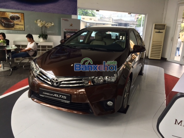 Bán ô tô Toyota Corolla Altis đời 2015, màu nâu, 848tr