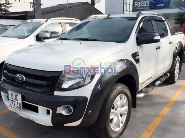 Cần bán gấp Ford Ranger Wildtrak 3.2 AT sản xuất 2014, màu trắng, nhập khẩu, số tự động