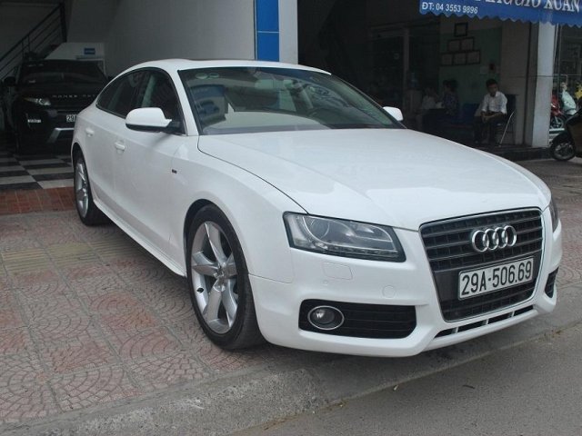 Cần bán xe Audi A5 đời 2011, màu trắng, xe nhập, chính chủ