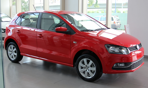 Cần bán xe Volkswagen Polo 2016, xe nhập, giá 789tr bảo hành siêu cao, ưu đãi tốt