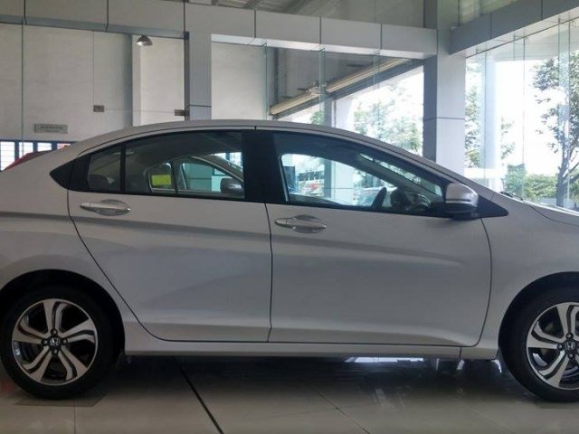 Bán ô tô Honda City đời 2015, màu bạc