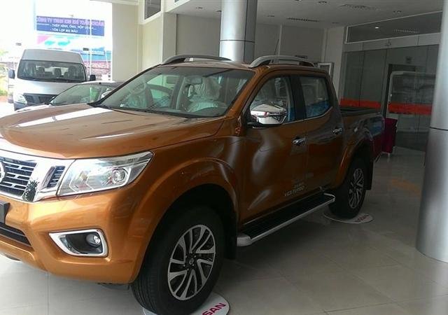 Cần bán Nissan Navara NP300 VL năm 2015, nhập khẩu chính hãng