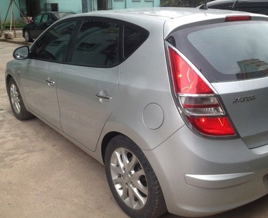 Cần bán xe Hyundai i30 đời 2008, màu bạc, nhập khẩu nguyên chiếc